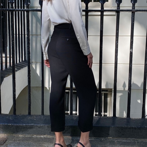 2/$40 Light grey babaton club cuffed pant size 4 - Picture 3 of 6